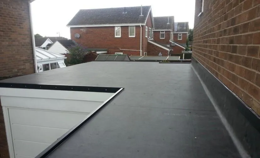 Modern flat roof on a residential extension